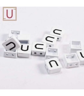 Perles emaillees forme carrees LETTRE U