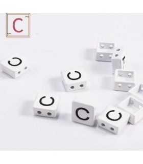 Perles emaillees forme carrees LETTRE C