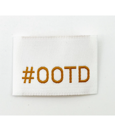 Étiquette tissée à coudre : OOTD
