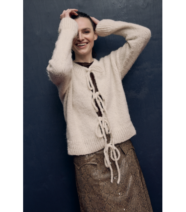 LANG YARNS : Punto 89 - Baby Lama - Top Down
