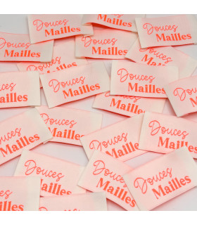 Étiquette tissée à coudre : Douces Mailles - ROSE FLUO