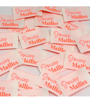 Étiquette tissée à coudre : Douces Mailles - ROSE FLUO